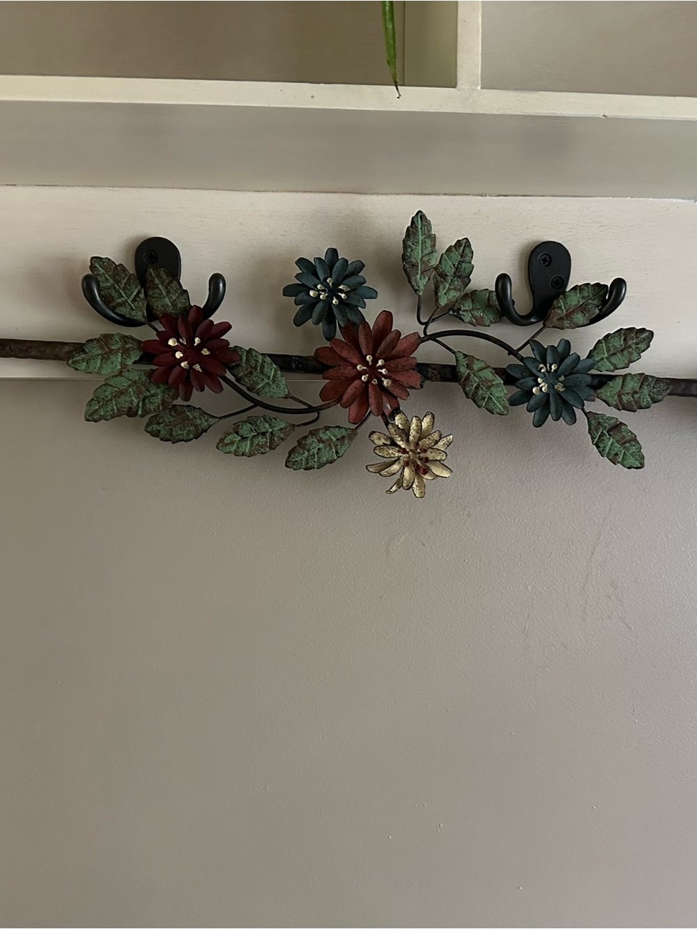 Floral Metal Wall Hook - Multicolor Decor